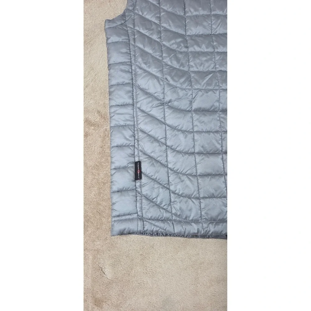 The North Face Thermoball Puffer Vest Men's Size Small Gray Full Zip Quilted NEW